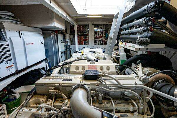 Prestige 550 Flybridge Yacht For Sale