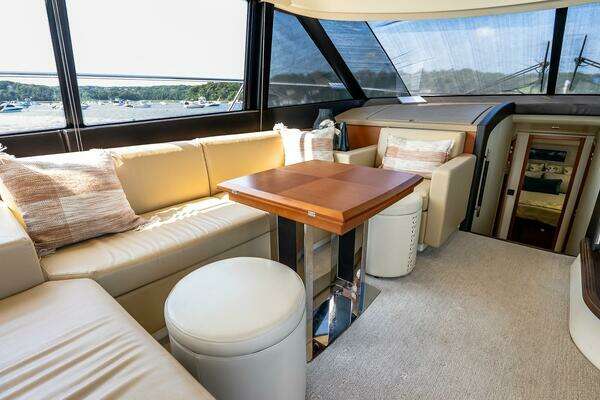 Prestige 550 Flybridge Yacht For Sale