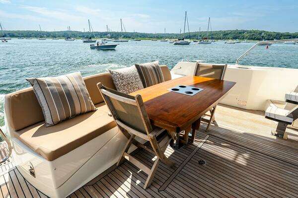 Prestige 550 Flybridge Yacht For Sale