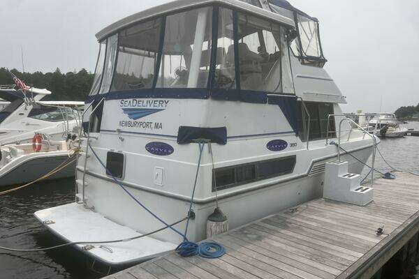 Photo of the 1994 Carver Aft Cabin Motor Yacht "SEA DELIVERY"