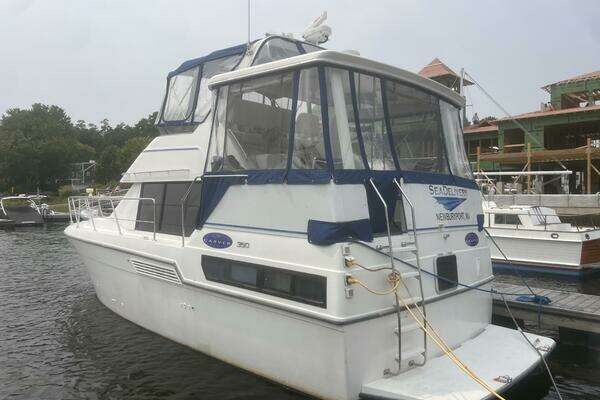 Photo of the 1994 Carver Aft Cabin Motor Yacht "SEA DELIVERY"