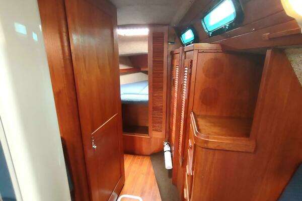 S2 11.0 Yacht For Sale
