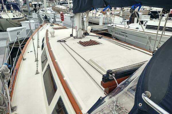 S2 11.0 Yacht For Sale