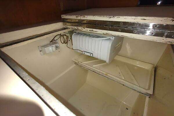 S2 11.0 Yacht For Sale