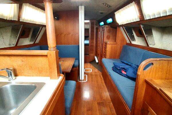S2 11.0 Yacht For Sale