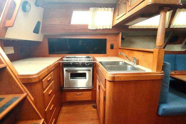 S2 11.0 Yacht For Sale