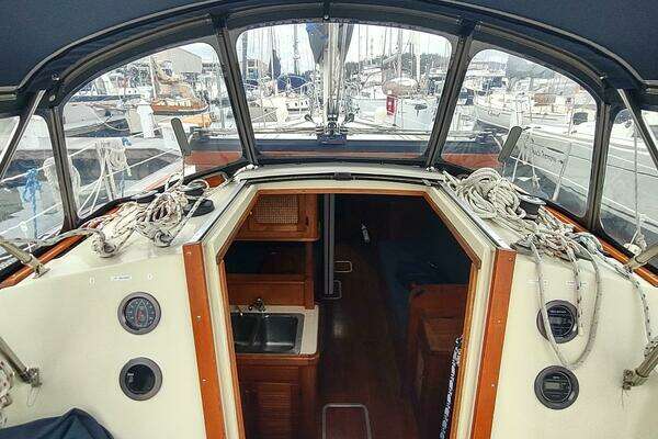 S2 11.0 Yacht For Sale