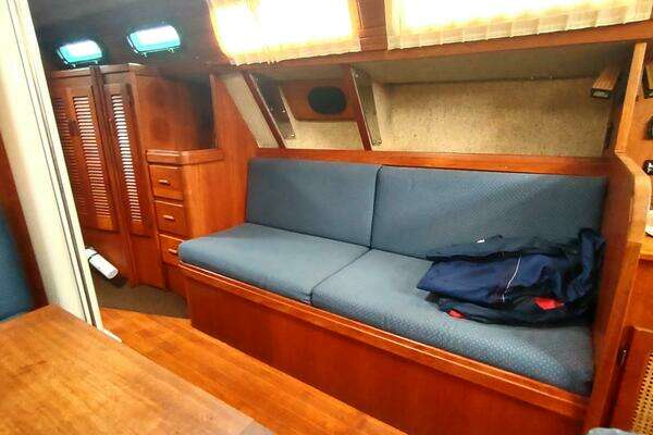 S2 11.0 Yacht For Sale