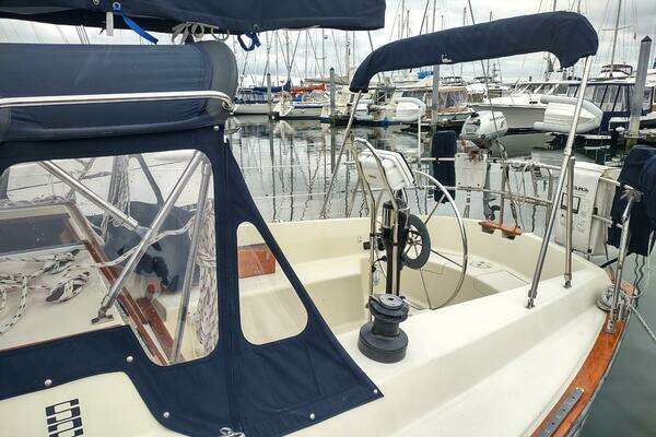 S2 11.0 Yacht For Sale