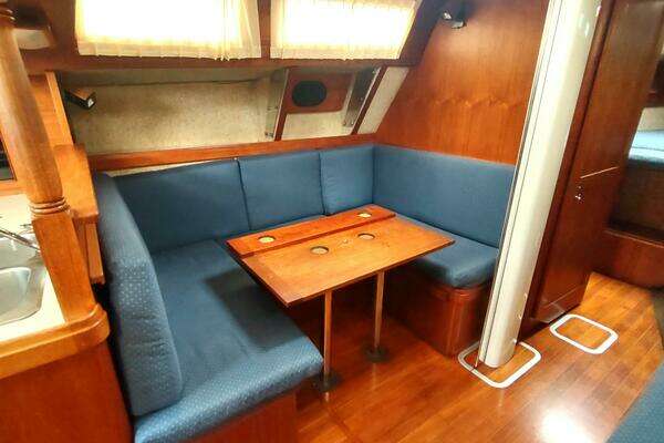 S2 11.0 Yacht For Sale