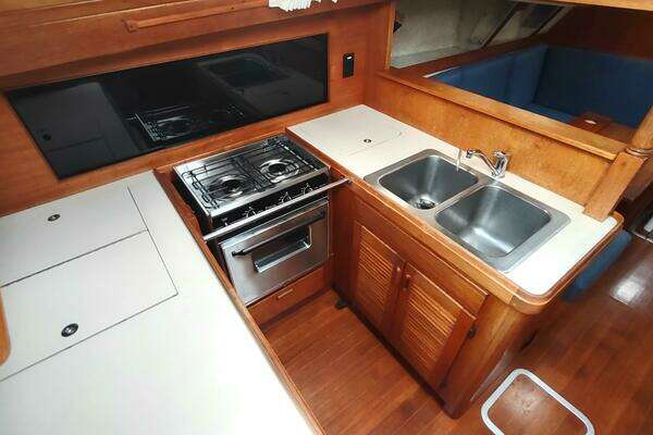 S2 11.0 Yacht For Sale