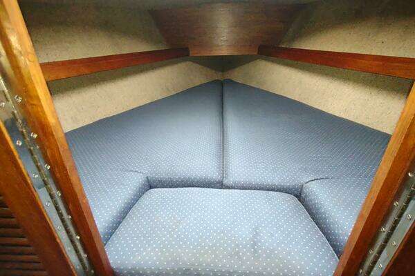 S2 11.0 Yacht For Sale