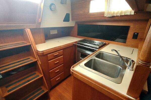 S2 11.0 Yacht For Sale