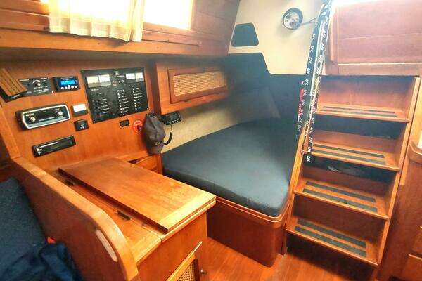 S2 11.0 Yacht For Sale