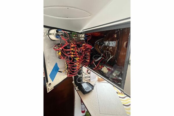 46ft Fountaine Pajot Yacht For Sale 46ft Fountaine Pajot Yacht For Sale