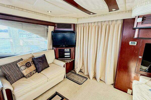 Sea Ray 44 Sedan Bridge Yacht For Sale