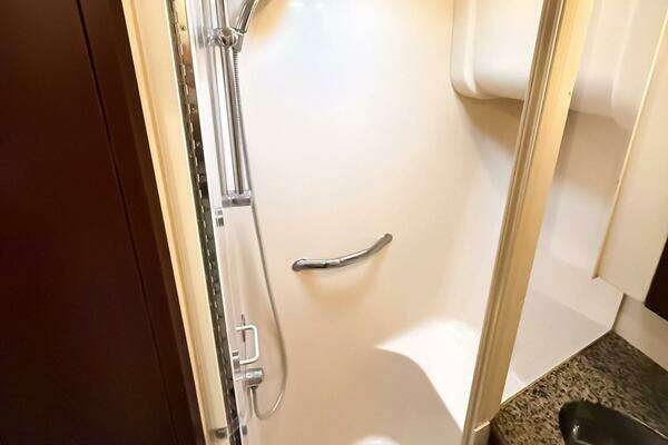 Sea Ray 44 Sedan Bridge Yacht For Sale