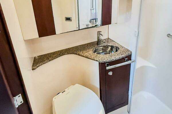 Sea Ray 44 Sedan Bridge Yacht For Sale