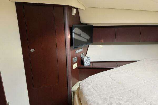 Sea Ray 44 Sedan Bridge Yacht For Sale