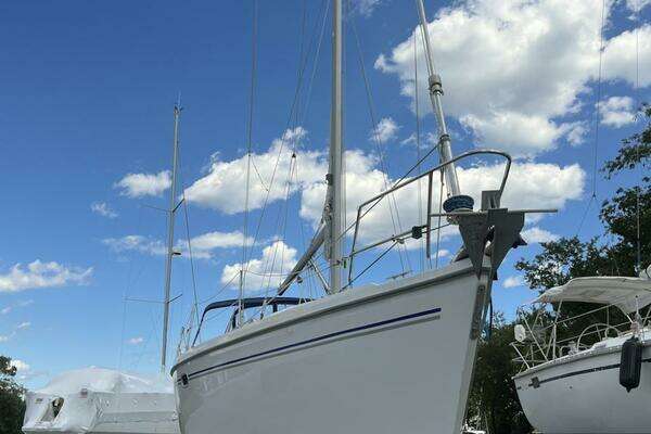 Photo of the 2003 Catalina 350 "Misty Blue"