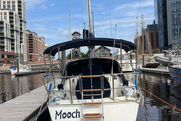 Photo of the 1986 Sabre  "Mooch"