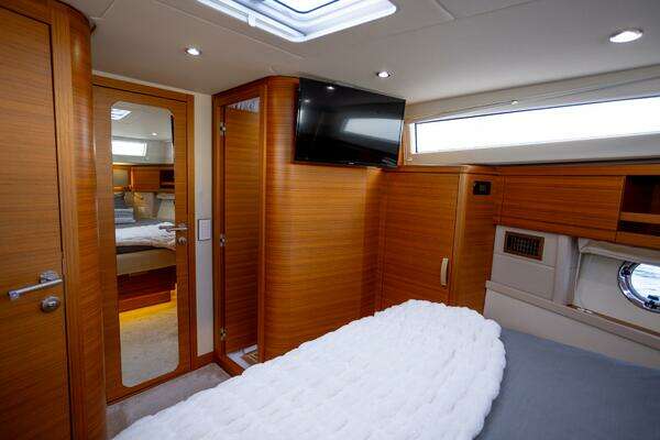 Greenline 48 Fly Yacht For Sale