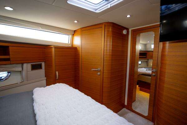 Greenline 48 Fly Yacht For Sale