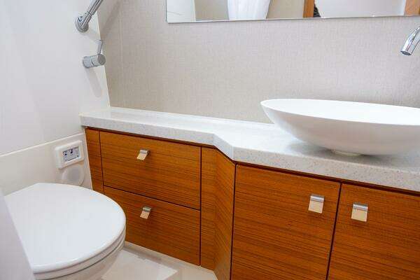 Greenline 48 Fly Yacht For Sale