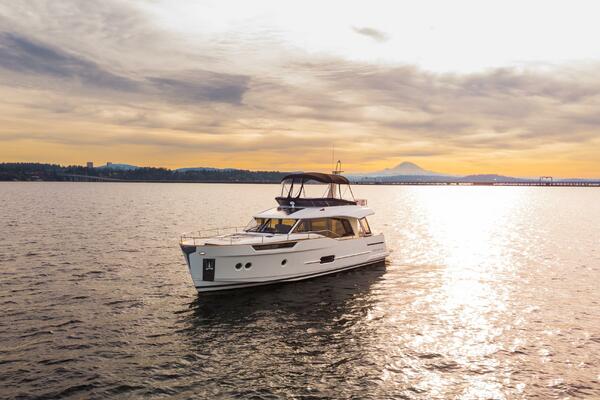 TUI 49ft Greenline Yacht For Sale