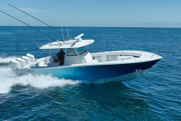 2023 Yellowfin 39