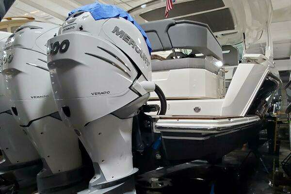 2021 Tiara Yachts 38