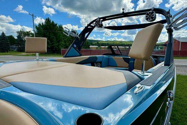 2020 ATX Surf Boats 24