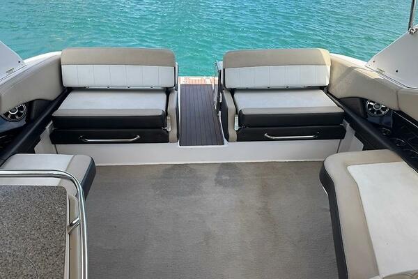 32ft Regal Yacht For Sale