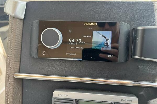 32ft Regal Yacht For Sale