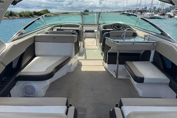 32ft Regal Yacht For Sale