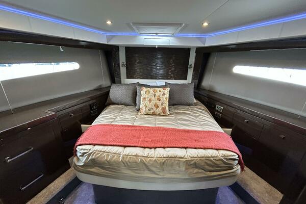 52ft Carver Yacht For Sale