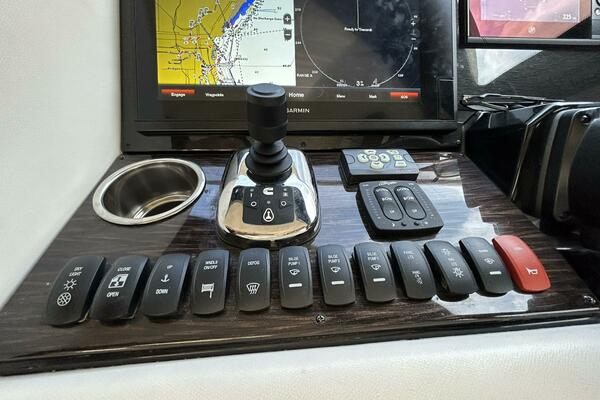 52ft Carver Yacht For Sale