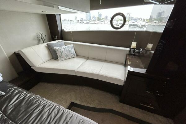 52ft Carver Yacht For Sale