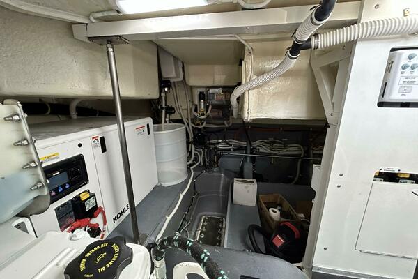 52ft Carver Yacht For Sale