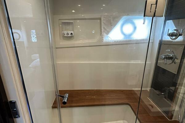 52ft Carver Yacht For Sale