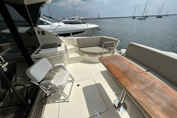 52ft Carver Yacht For Sale