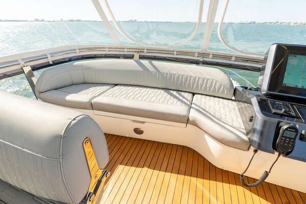 Galeon 560 FLY Yacht For Sale