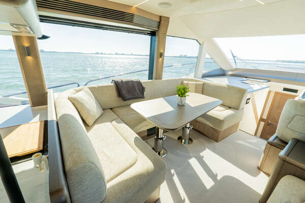 Galeon 560 FLY Yacht For Sale