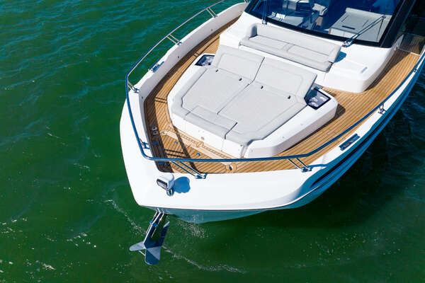 Galeon 560 FLY Yacht For Sale