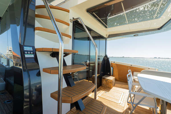Galeon 560 FLY Yacht For Sale