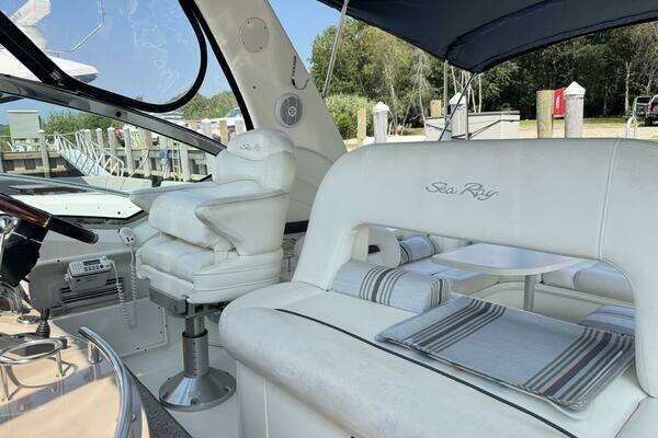 2003 Sea Ray 42