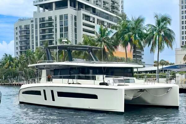 Alva OE 54 Starboard Profile