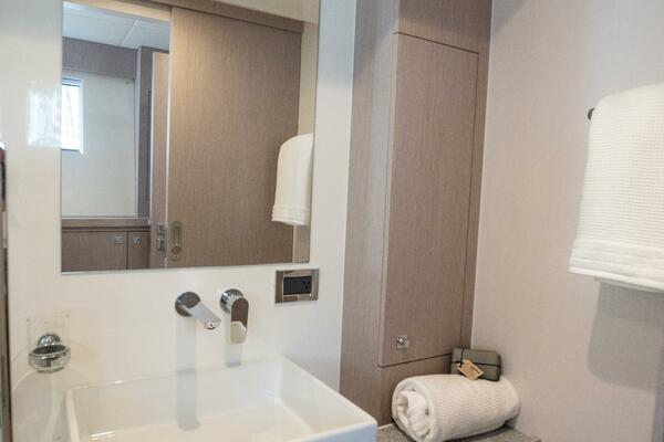 Alva OE 54 Port Forward Ensuite