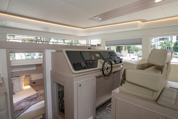 Alva OE 54 Salon Helm Station