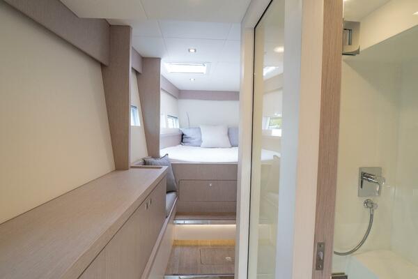Alva OE 54 Port Forward Cabin